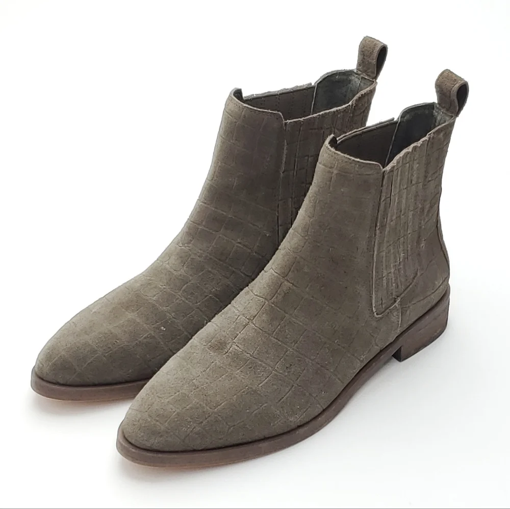 Vince Camuto Womens Leather Pull-On Ankle Boots Haventa Grey/Olive Croco Size 8M